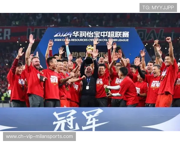 中超第29轮风云再起成都蓉城无缘争冠上海海港稳居榜首领跑全局 中超第29轮风云再起成都蓉城无缘争冠上海海港稳居榜首领跑全局