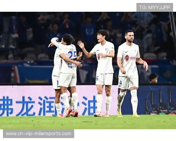 中超29轮赛后评分揭晓 25号闫炳良凭卓越表现荣膺最佳球员 中超29轮赛后评分揭晓 25号闫炳良凭卓越表现荣膺最佳球员